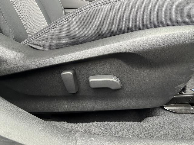 ＸＶ ２．０ｅ－Ｌ　アイサイト　スマートエディション　１オーナー・Ｆ・Ｓ・Ｒカメラ・ＢＴオーディオ・ＬＥＤライト・ＡＣＣ・ＬＫＡ・ＢＳＭ・Ｃソナー・Ｐシート・シートヒーター・パドルシフト・ＥＴＣ・ＵＳＢ・本革ステア・ミラーウィンカー・プライバシーガラス（28枚目）