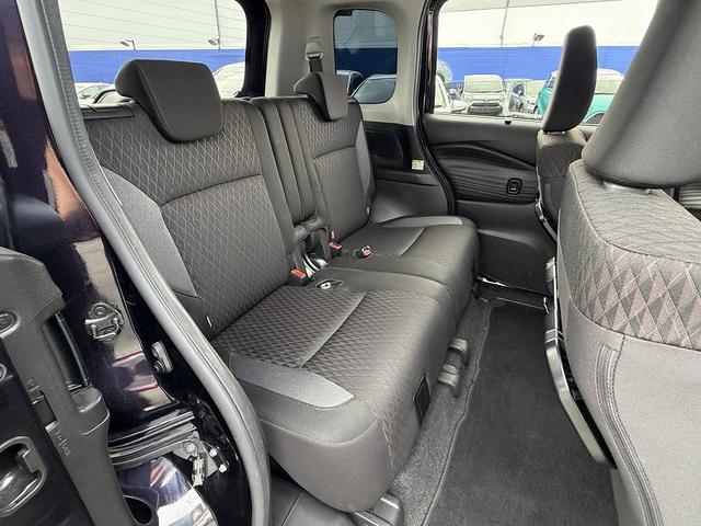 ソリオバンディット ハイブリッドＭＶ　両Ｐスライド・全周囲カメラ・フルセグナビ・ＢＴオーディオ・ＬＥＤライト・ＡＣＣ・ＬＫＡ・ＡＨＢ・Ｃソナー・ＥＴＣ・ドアバイザー・プライバシーガラス・ＵＳＢ・シートヒーター・本革ステア・１５ＡＷ（8枚目）