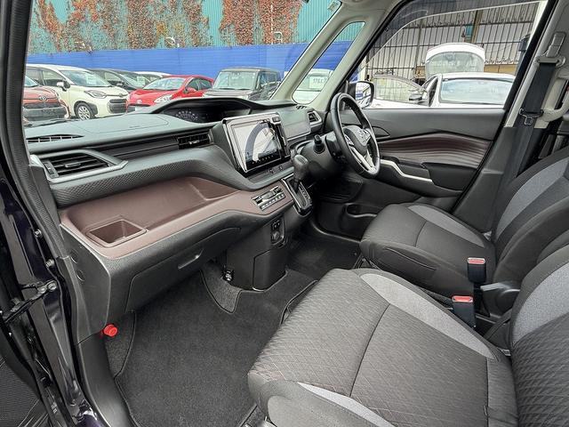 ソリオバンディット ハイブリッドＭＶ　両Ｐスライド・全周囲カメラ・フルセグナビ・ＢＴオーディオ・ＬＥＤライト・ＡＣＣ・ＬＫＡ・ＡＨＢ・Ｃソナー・ＥＴＣ・ドアバイザー・プライバシーガラス・ＵＳＢ・シートヒーター・本革ステア・１５ＡＷ（12枚目）