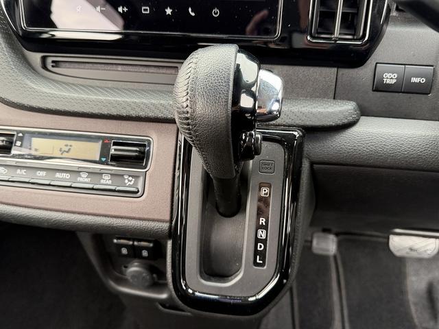 ソリオバンディット ハイブリッドＭＶ　両Ｐスライド・全周囲カメラ・フルセグナビ・ＢＴオーディオ・ＬＥＤライト・ＡＣＣ・ＬＫＡ・ＡＨＢ・Ｃソナー・ＥＴＣ・ドアバイザー・プライバシーガラス・ＵＳＢ・シートヒーター・本革ステア・１５ＡＷ（20枚目）