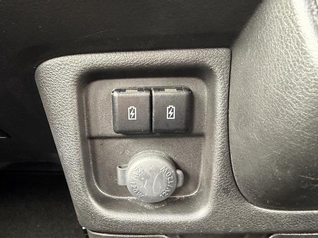 ソリオバンディット ハイブリッドＭＶ　両Ｐスライド・全周囲カメラ・フルセグナビ・ＢＴオーディオ・ＬＥＤライト・ＡＣＣ・ＬＫＡ・ＡＨＢ・Ｃソナー・ＥＴＣ・ドアバイザー・プライバシーガラス・ＵＳＢ・シートヒーター・本革ステア・１５ＡＷ（21枚目）