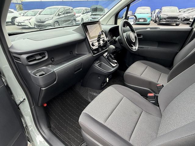 シエンタ ハイブリッドＧ　両Ｐスライド・全周囲カメラ・フルセグナビ・ＢＴオーディオ・ＬＥＤライト・Ｃソナー・ＡＣＣ・ＬＫＡ・ＡＨＢ・ＢＳＭ・ドアバイザー・プライバシーガラス・ミラーウィンカー・ＥＴＣ・オートライト（12枚目）