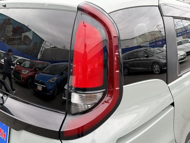 シエンタ ハイブリッドＧ　両Ｐスライド・全周囲カメラ・フルセグナビ・ＢＴオーディオ・ＬＥＤライト・Ｃソナー・ＡＣＣ・ＬＫＡ・ＡＨＢ・ＢＳＭ・ドアバイザー・プライバシーガラス・ミラーウィンカー・ＥＴＣ・オートライト（43枚目）