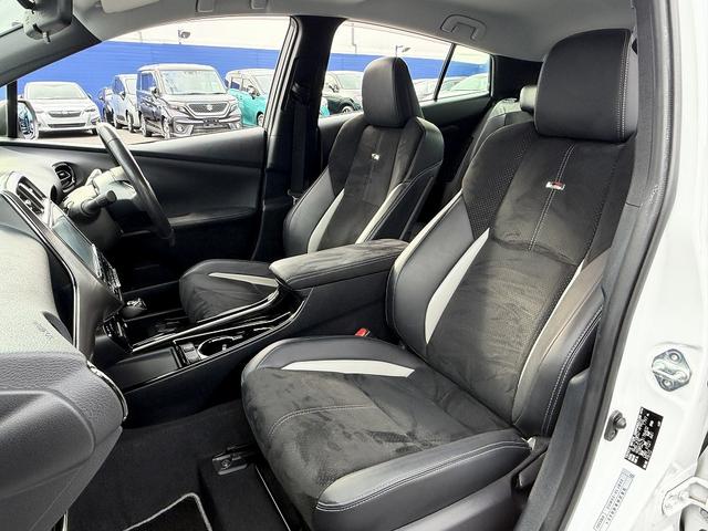 プリウスＰＨＶ Ｓ　ＧＲスポーツ　１オーナー・９ｉｎフルセナビ・Ｂカメラ・ＢＴオーディオ・ＬＥＤライト・ＡＣＣ・ＬＫＡ・ＡＨＢ・ハーフレザー・シートヒーター・ＥＴＣ・ドアバイザー・プライバシーガラス・ＡＣ１００Ｖ・本革ステア（13枚目）