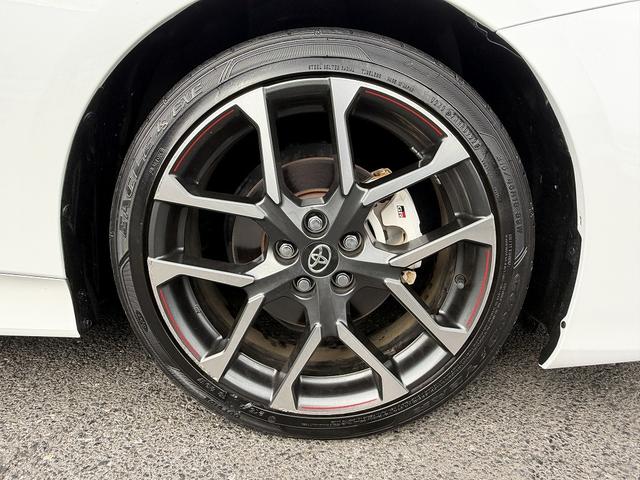 プリウスＰＨＶ Ｓ　ＧＲスポーツ　１オーナー・９ｉｎフルセナビ・Ｂカメラ・ＢＴオーディオ・ＬＥＤライト・ＡＣＣ・ＬＫＡ・ＡＨＢ・ハーフレザー・シートヒーター・ＥＴＣ・ドアバイザー・プライバシーガラス・ＡＣ１００Ｖ・本革ステア（44枚目）