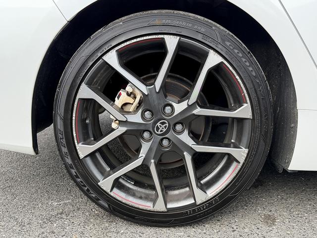 プリウスＰＨＶ Ｓ　ＧＲスポーツ　１オーナー・９ｉｎフルセナビ・Ｂカメラ・ＢＴオーディオ・ＬＥＤライト・ＡＣＣ・ＬＫＡ・ＡＨＢ・ハーフレザー・シートヒーター・ＥＴＣ・ドアバイザー・プライバシーガラス・ＡＣ１００Ｖ・本革ステア（45枚目）