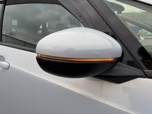 フィット ｅ：ＨＥＶホーム　ホンダＳ・フルセグナビ・Ｂカメラ・ＢＴオーディオ・ＬＥＤライト・ＡＣＣ・ＬＫＡ・ＡＨＢ・Ｃソナー・ＥＴＣ・ハーフレザー・本革ステア・ミラーウィンカー・ＵＳＢ・ドアバイザー・プライバシーガラス・記録簿（33枚目）