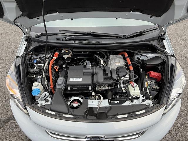 フィット ｅ：ＨＥＶホーム　ホンダＳ・フルセグナビ・Ｂカメラ・ＢＴオーディオ・ＬＥＤライト・ＡＣＣ・ＬＫＡ・ＡＨＢ・Ｃソナー・ＥＴＣ・ハーフレザー・本革ステア・ミラーウィンカー・ＵＳＢ・ドアバイザー・プライバシーガラス・記録簿（38枚目）