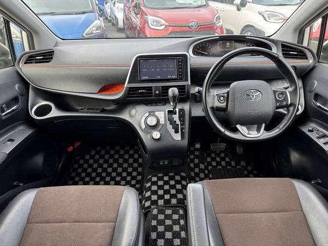 シエンタ G クエロ 両Pスライド・9inフルセグナビ・全周囲カメラ・Rモニター・BTオーディオ・LEDライト・Cソナー・PCS・LKA・AHB・ETC・本革ステア・プライバシーガラス・USB・ミラーウィンカー(3枚目)