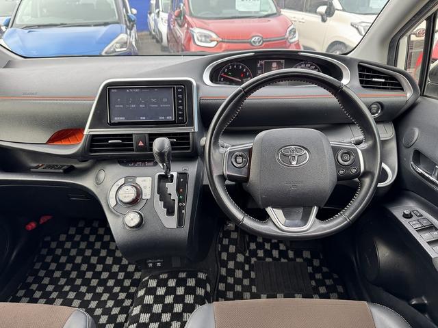 シエンタ G クエロ 両Pスライド・9inフルセグナビ・全周囲カメラ・Rモニター・BTオーディオ・LEDライト・Cソナー・PCS・LKA・AHB・ETC・本革ステア・プライバシーガラス・USB・ミラーウィンカー(4枚目)