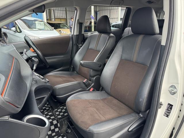 シエンタ G クエロ 両Pスライド・9inフルセグナビ・全周囲カメラ・Rモニター・BTオーディオ・LEDライト・Cソナー・PCS・LKA・AHB・ETC・本革ステア・プライバシーガラス・USB・ミラーウィンカー(11枚目)