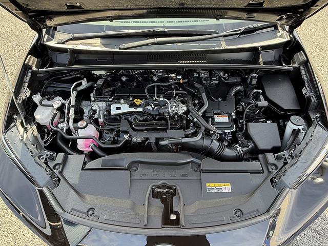 プリウス Ｇ　セーフティセンス・ディスプレイオーディオ・フルセグナビ・バックカメラ・ＥＴＣ２．０・Ｃａｒｐｌａｙ・ＢＴオーディオ・シートヒーター・ＡＣ１００Ｖ・Ｃソナー・ＢＳＭ・ＲＣＴＡ・リアフォグ・純正１７ＡＷ（18枚目）