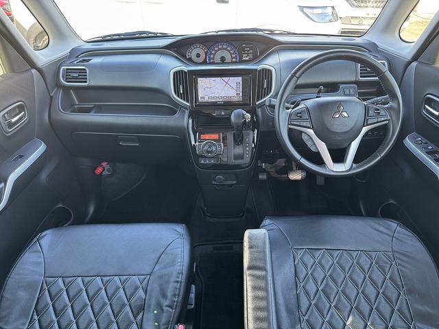 デリカＤ：２ カスタムハイブリッドＭＶ　全方位カメラパッケージ　後期・ｅ－Ａｓｓｉｓｔ・両側パワースライド・フルセグナビ・全周囲カメラ・ＥＴＣ・ＵＳＢ・シートヒーター・ＬＥＤヘッドライト・ＡＵＴＯハイビーム・リアＣソナー・ステアシフト・革ステア・スマートキー（3枚目）