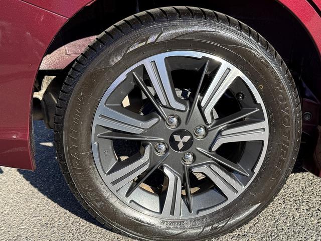 デリカＤ：２ カスタムハイブリッドＭＶ　全方位カメラパッケージ　後期・ｅ－Ａｓｓｉｓｔ・両側パワースライド・フルセグナビ・全周囲カメラ・ＥＴＣ・ＵＳＢ・シートヒーター・ＬＥＤヘッドライト・ＡＵＴＯハイビーム・リアＣソナー・ステアシフト・革ステア・スマートキー（55枚目）