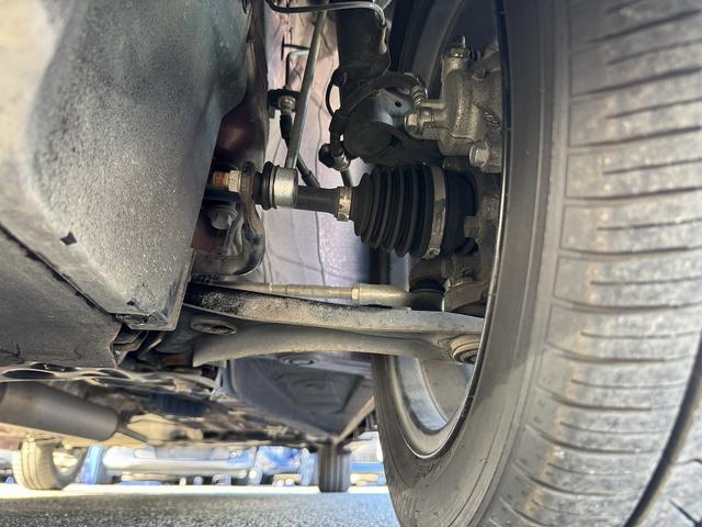 デリカＤ：２ カスタムハイブリッドＭＶ　全方位カメラパッケージ　後期・ｅ－Ａｓｓｉｓｔ・両側パワースライド・フルセグナビ・全周囲カメラ・ＥＴＣ・ＵＳＢ・シートヒーター・ＬＥＤヘッドライト・ＡＵＴＯハイビーム・リアＣソナー・ステアシフト・革ステア・スマートキー（62枚目）