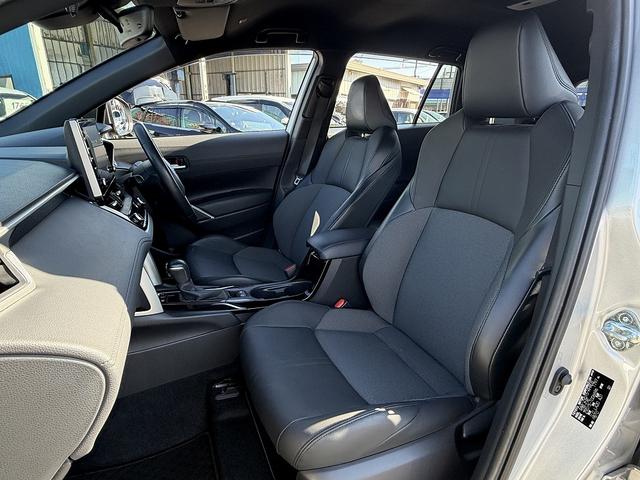 カローラクロス ハイブリッド　Ｚ　１オーナー・セーフティセンス・ディスプレイオーディオ・フルセグナビ・ＥＴＣ・全周囲カメラ・Ｃａｒｐｌａｙ・ＥＴＣ・ハーフレザー・パワーバックドア・ＣＤ・ＤＶＤ再生・Ｃソナー・ＲＣＴＡ・ＢＳＭ・１８ＡＷ（6枚目）