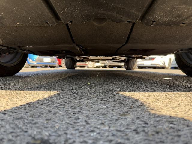 カローラクロス ハイブリッド　Ｚ　１オーナー・セーフティセンス・ディスプレイオーディオ・フルセグナビ・ＥＴＣ・全周囲カメラ・Ｃａｒｐｌａｙ・ＥＴＣ・ハーフレザー・パワーバックドア・ＣＤ・ＤＶＤ再生・Ｃソナー・ＲＣＴＡ・ＢＳＭ・１８ＡＷ（57枚目）