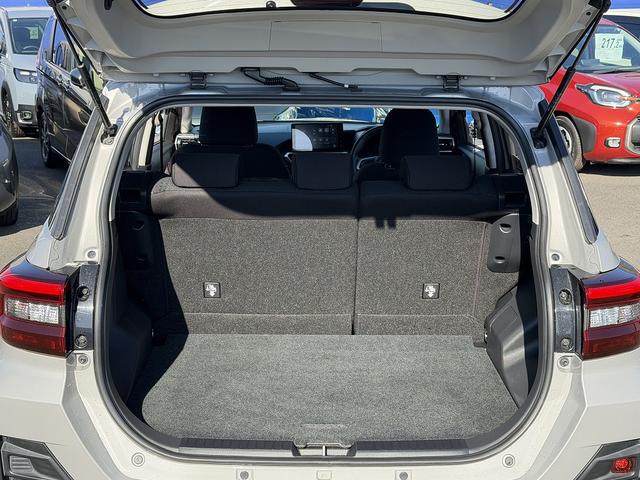 ライズ Ｚ　スマートアシスト・９型ディスプレイオーディオ・フルセグ・Ｃａｒｐｌａｙ・ＵＳＢ・全周囲カメラ・ＢＴオーディオ・シートヒーター・ＡＵＴＯハイビーム・ＡＣ１００Ｖ電源・ＨＤＭＩ・Ｃソナー・ＢＳＭ・１７ＡＷ（7枚目）