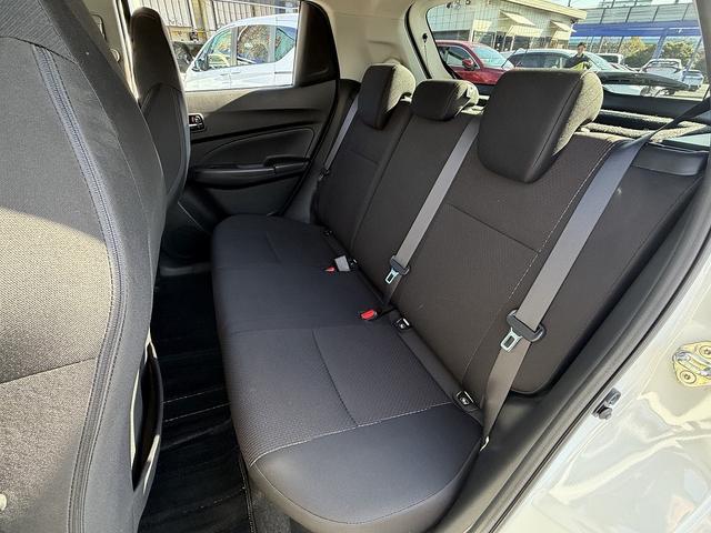 スイフトスポーツ ベースグレード　全周囲カメラ・フルセグナビ・ＢＴオーディオ・ＬＥＤライト・ＡＣＣ・ＬＫＡ・ＡＨｂ・シートヒーター・ＥＴＣ・パドルシフト・ドアバイザー・Ｐガラス・スマキー・ＵＳＢ・本革ステア・ミラーウィンカー（10枚目）