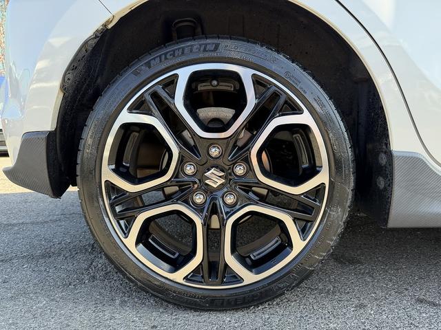 スイフトスポーツ ベースグレード　全周囲カメラ・フルセグナビ・ＢＴオーディオ・ＬＥＤライト・ＡＣＣ・ＬＫＡ・ＡＨｂ・シートヒーター・ＥＴＣ・パドルシフト・ドアバイザー・Ｐガラス・スマキー・ＵＳＢ・本革ステア・ミラーウィンカー（42枚目）