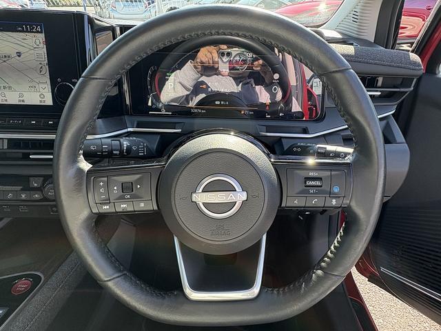 オーラ Ｇ　ＦＯＵＲ　レザーエディション　全周囲カメラ・フルセグナビ・ＢＴオーディオ・ＢＯＳＥ・ＡＣＣ・ＬＫＡ・ＢＳＭ・ＡＨＢ・Ｃソナー・黒革・シートヒーター・ＵＳＢ・ＥＴＣ・ドアバイザー・プライバシーガラス・デジタルミラー・記録簿（9枚目）