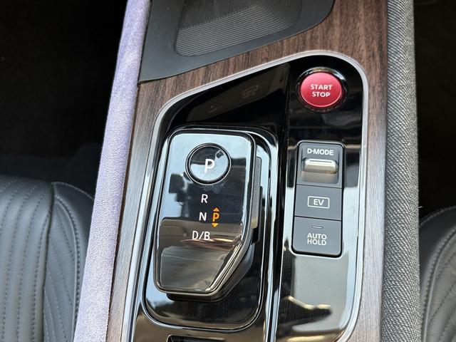 オーラ Ｇ　ＦＯＵＲ　レザーエディション　全周囲カメラ・フルセグナビ・ＢＴオーディオ・ＢＯＳＥ・ＡＣＣ・ＬＫＡ・ＢＳＭ・ＡＨＢ・Ｃソナー・黒革・シートヒーター・ＵＳＢ・ＥＴＣ・ドアバイザー・プライバシーガラス・デジタルミラー・記録簿（20枚目）