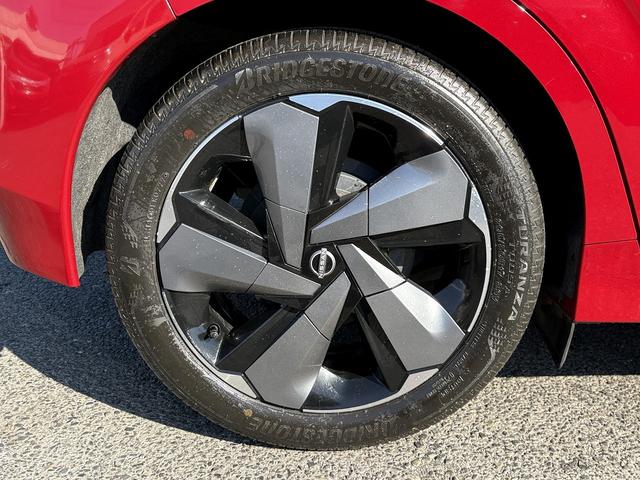 オーラ Ｇ　ＦＯＵＲ　レザーエディション　全周囲カメラ・フルセグナビ・ＢＴオーディオ・ＢＯＳＥ・ＡＣＣ・ＬＫＡ・ＢＳＭ・ＡＨＢ・Ｃソナー・黒革・シートヒーター・ＵＳＢ・ＥＴＣ・ドアバイザー・プライバシーガラス・デジタルミラー・記録簿（42枚目）