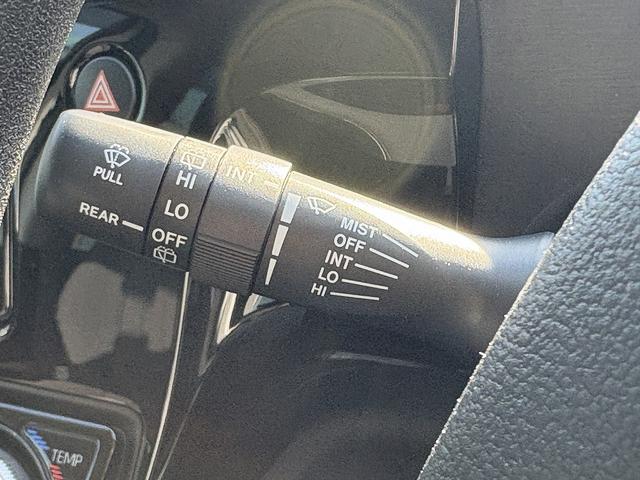 アクア Sスタイルブラック 1オーナー・後期・セーフティセンス・フルセグナビ・全周囲カメラ・ETC・BTオーディオ・シートヒーター・LEDヘッドライト・AUTOハイビーム・Cソナー・スマートキー・ドアバイザー(23枚目)