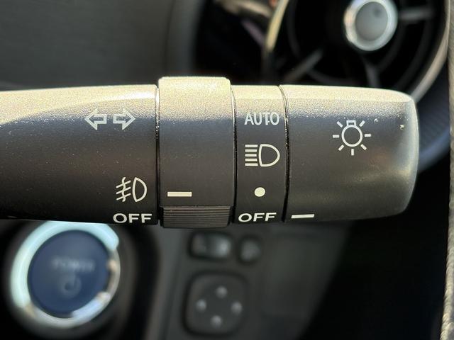 アクア Sスタイルブラック 1オーナー・後期・セーフティセンス・フルセグナビ・全周囲カメラ・ETC・BTオーディオ・シートヒーター・LEDヘッドライト・AUTOハイビーム・Cソナー・スマートキー・ドアバイザー(24枚目)