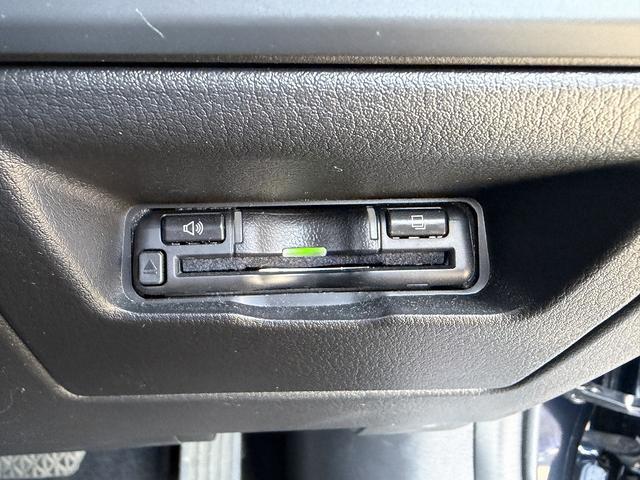 ＭＡＺＤＡ３セダン ２０Ｓプロアクティブ　フルセグナビ・Ｂカメラ・ＢＴオーディオ・ＬＥＤライト・ＨＵＤ・ＡＣＣ・ＬＫＡ・ＢＳＭ・Ｃソナー・パドルシフト・スマキー・ＵＳＢ・ドアバイザー・プライバシーガラス・１８ＡＷ・本革ステア（15枚目）