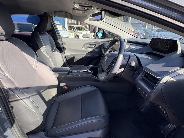 プリウス Ｚ　セーフティセンス・フルセグ・全周囲カメラ・Ｃａｒｐｌａｙ・ＢＴオーディオ・ＥＴＣ２．０・デジタルミラー・パワーバックドア・パーキングアシスト・ＡＣ１００Ｖ・Ｃソナー・ＢＳＭ・ＲＣＴＡ・純正１９ＡＷ（6枚目）