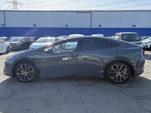 プリウス Ｚ　セーフティセンス・フルセグ・全周囲カメラ・Ｃａｒｐｌａｙ・ＢＴオーディオ・ＥＴＣ２．０・デジタルミラー・パワーバックドア・パーキングアシスト・ＡＣ１００Ｖ・Ｃソナー・ＢＳＭ・ＲＣＴＡ・純正１９ＡＷ（51枚目）