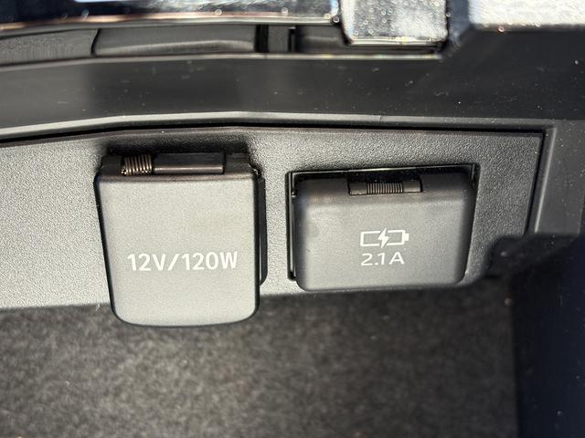 カローラスポーツ ハイブリッドG 1オーナー・セーフティセンス・フルセグナビ・バックカメラ・BTオーディオ・ETC・USB・Cソナー・BSM・RCTA・LEDヘッドライト・AUTOハイビーム・スマートキー・純正16AW・ドアバイザー(13枚目)