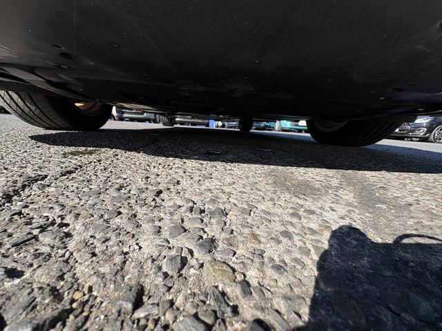 カローラスポーツ ハイブリッドG 1オーナー・セーフティセンス・フルセグナビ・バックカメラ・BTオーディオ・ETC・USB・Cソナー・BSM・RCTA・LEDヘッドライト・AUTOハイビーム・スマートキー・純正16AW・ドアバイザー(60枚目)