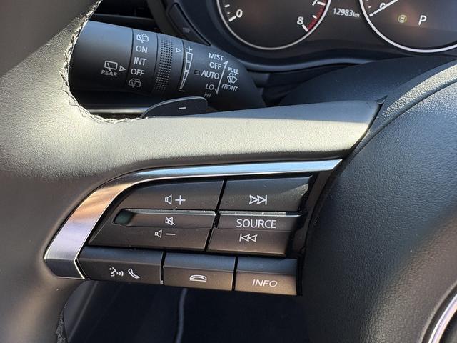ＭＡＺＤＡ３ファストバック ２０Ｓ　ツーリング　ｉ－ＡＣＴＩＶＳＥＮＳＥ・フルセグナビ・全周囲カメラ・Ｃａｒｐｌａｙ・ＢＴオーディオ・ＨＤＭＩ・ワイヤレス充電・パワーシート・シート＆ステアヒーター・パドルシフト・革ステア・Ｃソナー・ＢＳＭ・１８ＡＷ（31枚目）