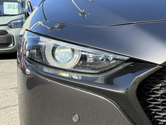 ＭＡＺＤＡ３ファストバック ２０Ｓ　ツーリング　ｉ－ＡＣＴＩＶＳＥＮＳＥ・フルセグナビ・全周囲カメラ・Ｃａｒｐｌａｙ・ＢＴオーディオ・ＨＤＭＩ・ワイヤレス充電・パワーシート・シート＆ステアヒーター・パドルシフト・革ステア・Ｃソナー・ＢＳＭ・１８ＡＷ（37枚目）