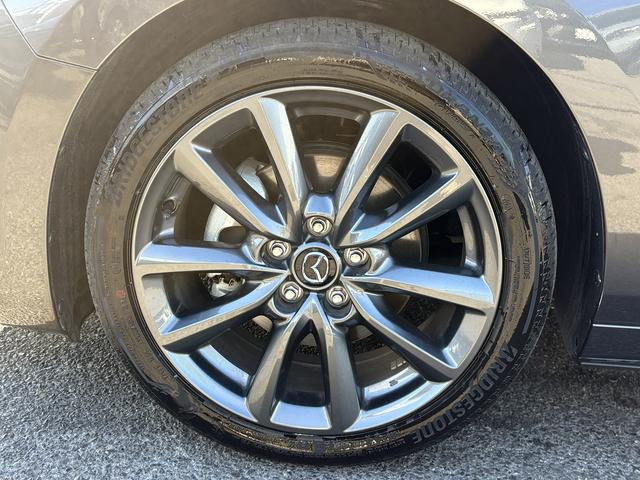 ＭＡＺＤＡ３ファストバック ２０Ｓ　ツーリング　ｉ－ＡＣＴＩＶＳＥＮＳＥ・フルセグナビ・全周囲カメラ・Ｃａｒｐｌａｙ・ＢＴオーディオ・ＨＤＭＩ・ワイヤレス充電・パワーシート・シート＆ステアヒーター・パドルシフト・革ステア・Ｃソナー・ＢＳＭ・１８ＡＷ（48枚目）