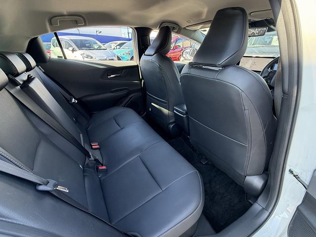 プリウス Z セーフティセンス・フルセグナビ・全周囲カメラ・Carplay・BTオーディオ・ETC2.0・デジタルミラー・パワーバックドア・パーキングアシスト・AC100V・Cソナー・BSM・RCTA・純正19AW(26枚目)