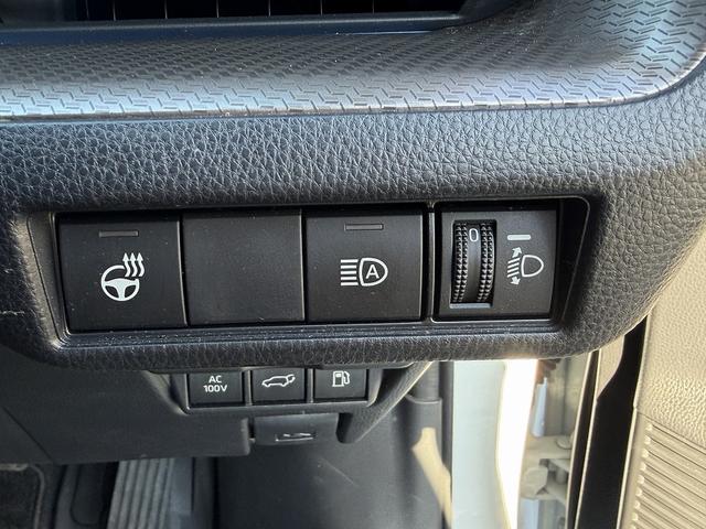 プリウス Z セーフティセンス・フルセグナビ・全周囲カメラ・Carplay・BTオーディオ・ETC2.0・デジタルミラー・パワーバックドア・パーキングアシスト・AC100V・Cソナー・BSM・RCTA・純正19AW(40枚目)