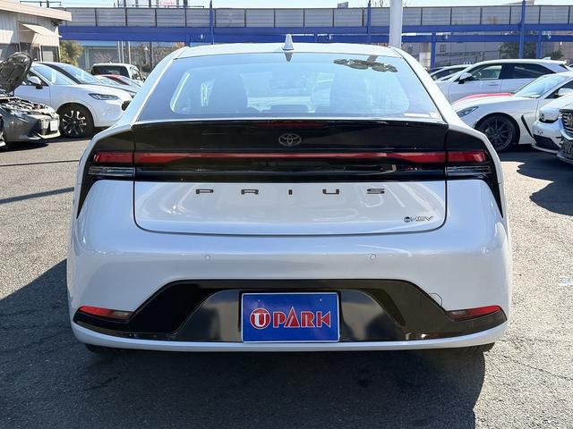 プリウス Z セーフティセンス・フルセグナビ・全周囲カメラ・Carplay・BTオーディオ・ETC2.0・デジタルミラー・パワーバックドア・パーキングアシスト・AC100V・Cソナー・BSM・RCTA・純正19AW(52枚目)