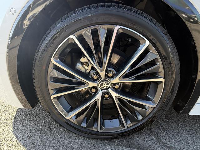 プリウス Z セーフティセンス・フルセグナビ・全周囲カメラ・Carplay・BTオーディオ・ETC2.0・デジタルミラー・パワーバックドア・パーキングアシスト・AC100V・Cソナー・BSM・RCTA・純正19AW(59枚目)