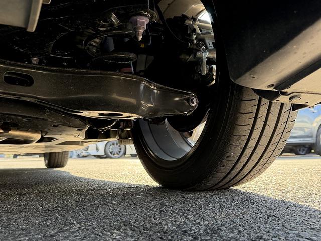 プリウス Z セーフティセンス・フルセグナビ・全周囲カメラ・Carplay・BTオーディオ・ETC2.0・デジタルミラー・パワーバックドア・パーキングアシスト・AC100V・Cソナー・BSM・RCTA・純正19AW(68枚目)