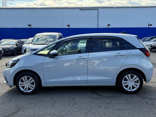 フィット e:HEVホーム ホンダセンシング・純正ナビ・バックカメラ・ETC・CD・BTオーディオ・USB・LEDヘッドライト・AUTOハイビーム・Cソナー・革ステア・ハーフレザー・フロアマット・ドアバイザー(45枚目)