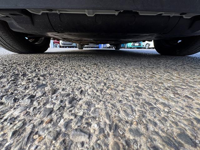 フィット e:HEVホーム ホンダセンシング・純正ナビ・バックカメラ・ETC・CD・BTオーディオ・USB・LEDヘッドライト・AUTOハイビーム・Cソナー・革ステア・ハーフレザー・フロアマット・ドアバイザー(52枚目)