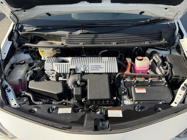 プリウスアルファ G 後期・純正8型フルセグナビ・バックカメラ・BTオーディオ・CD・DVD再生・クルーズコントロール・ハーフレザー・運転席パワーシート・LEDヘッドライト・革ステア・フロアマット・ドアバイザー(18枚目)