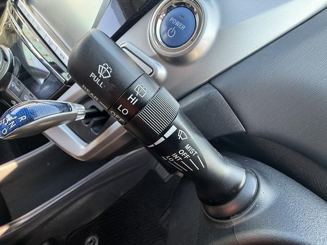 プリウスアルファ G 後期・純正8型フルセグナビ・バックカメラ・BTオーディオ・CD・DVD再生・クルーズコントロール・ハーフレザー・運転席パワーシート・LEDヘッドライト・革ステア・フロアマット・ドアバイザー(33枚目)