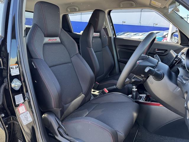 スイフトスポーツ ベースグレード　セーフティサポート・６ＭＴ・バックカメラ・Ｃａｒｐｌａｙ・ＥＴＣ・ＵＳＢ・シートヒーター・ＨＫＳマフラー・純正１７ＡＷ・Ｃソナー・ＢＳＭ・ＡＵＴＯハイビーム・スマートキー・革ステア・ドアバイザー（6枚目）