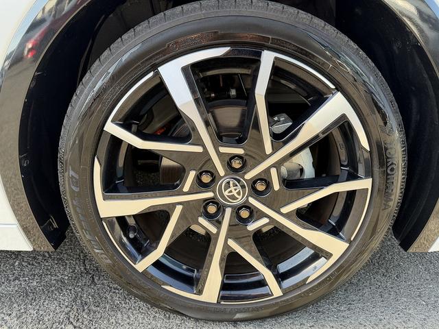 プリウス Z セーフティセンス・12.3型フルセグナビ・全周囲カメラ・BTオーディオ・Carplay・ETC2.0・ステアヒーター・Cソナー・BSM・RCTA・パーキングアシスト・AC100V電源・純正19AW(57枚目)