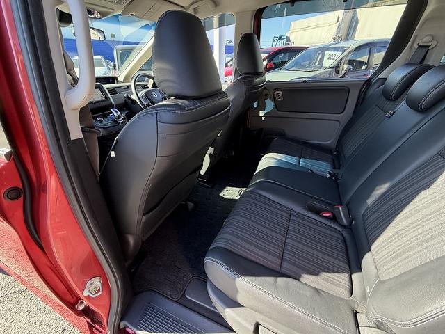 フリード+ハイブリッド ハイブリッドEX 両Pスライド・フルセグナビ・Bカメラ・BTオーディオ・ACC・LKA・LEDライト・ハーフレザー・シートヒーター・ETC・本革ステア・ミラーウィンカー・プライバシーガラス・ドアバイザー(12枚目)