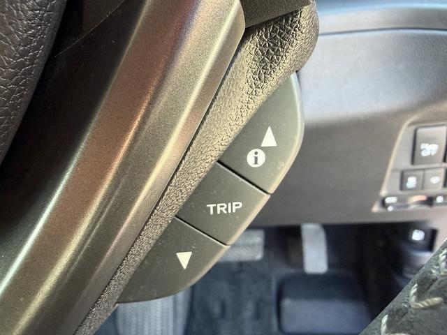 フリード+ハイブリッド ハイブリッドEX 両Pスライド・フルセグナビ・Bカメラ・BTオーディオ・ACC・LKA・LEDライト・ハーフレザー・シートヒーター・ETC・本革ステア・ミラーウィンカー・プライバシーガラス・ドアバイザー(25枚目)